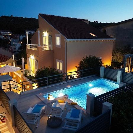 מליני Villa "Amber" Luxury Apartments With A Pool מראה חיצוני תמונה